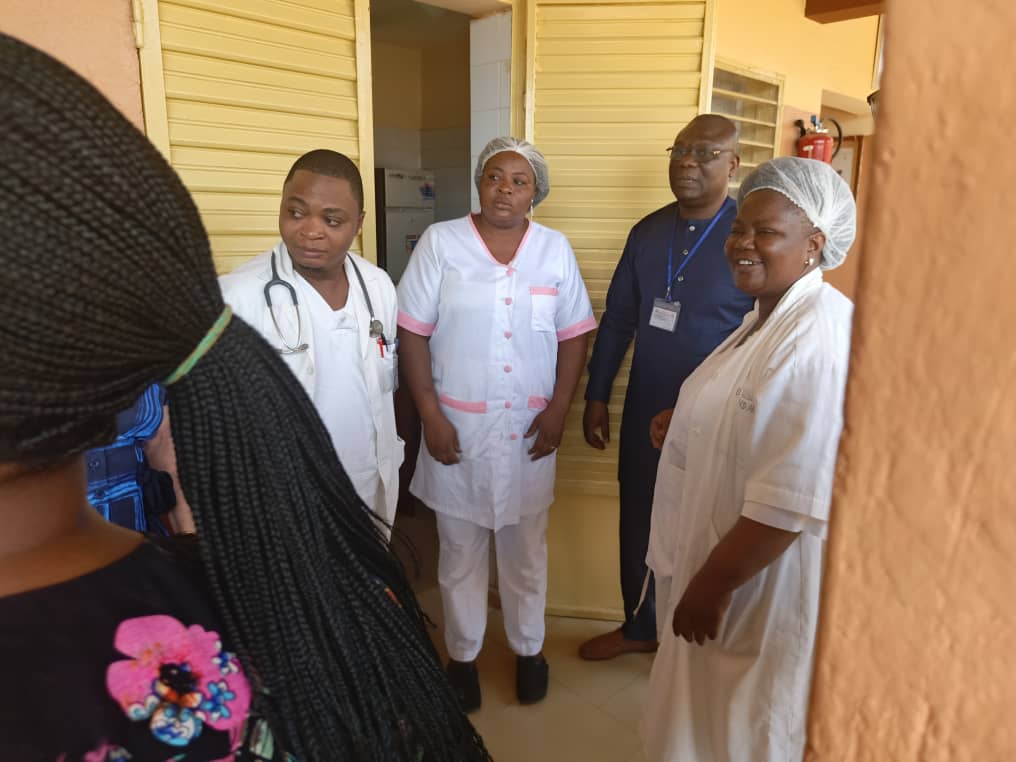 ➡️Semaine #Europe au Bénin 🇧🇯
✅MSV [@AZV_tweets] a présenté la rénovation du service de pédiatrie à l’HZ de Bassila lors d’une visite d’une délégation UE 🇪🇺-ambassadeurs 🇧🇪 🇩🇪 🇳🇱 🇫🇷 🇱🇺 + Min. économie, finances & coopération int.
🟰Contribution ODD3
#PlusfortsEnsemble #EU2024BE