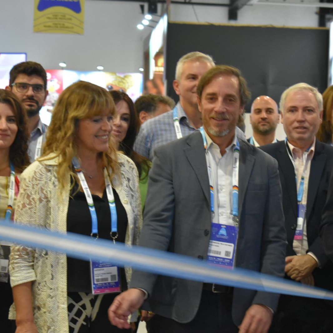 promendoza's tweet photo. 🇧🇷
Abordar el mercado de Brasil por Estados es parte de la estrategia para multiplicar negocios internacionales.
La participación en #APASShow - la feria de supermercados más grande del mundo- es prioritaria para profundizar acciones comerciales en el centro-este del país vecino https://t.co/TXKYnKYFNl
