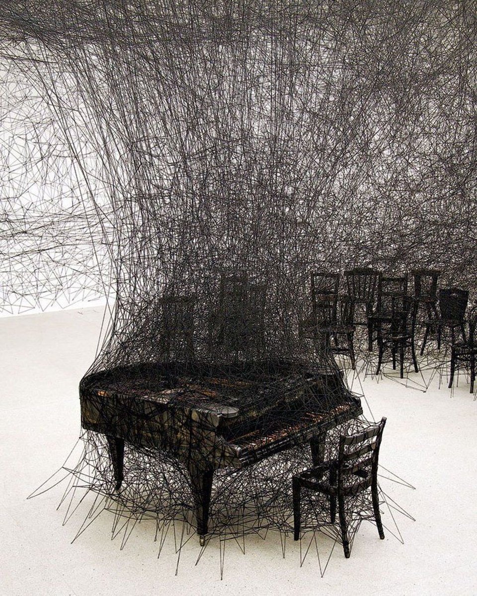 Amazing Art Installation 🎹 by Chiharu Shiota
#art #piano #installation #inspiration
