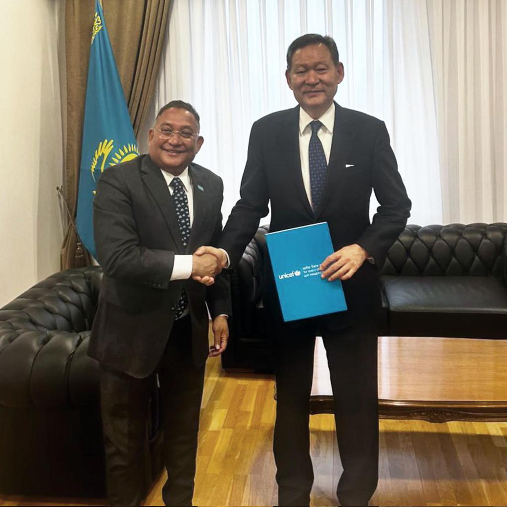 Honored to meet H.E. Kairat Umarov, First Deputy Foreign Minister of #Kazakhstan @MFA_KZ  & present my credentials. Building on the significant progress achieved by 🇰🇿 in upholding children's rights, we look forward to continuing our cooperation for wellbeing of #everychild