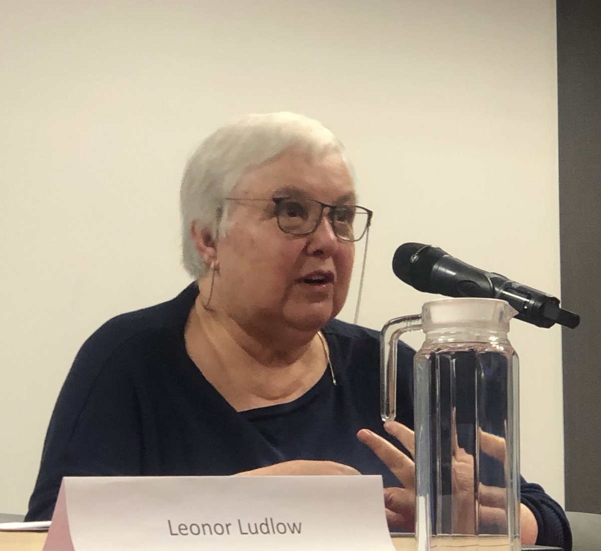 Hoy le dan la medalla por 50 años en la <a href="/UNAM_MX/">UNAM</a>. Del Centro de Estudios Políticos, a la FCPyS, al IIH. Fundadora de la línea de Historia Económica. Ha sido parte del Consejo Universitario.

La Máxima es una de sus grandes amores.

Todos los aplausos, ma ❤️