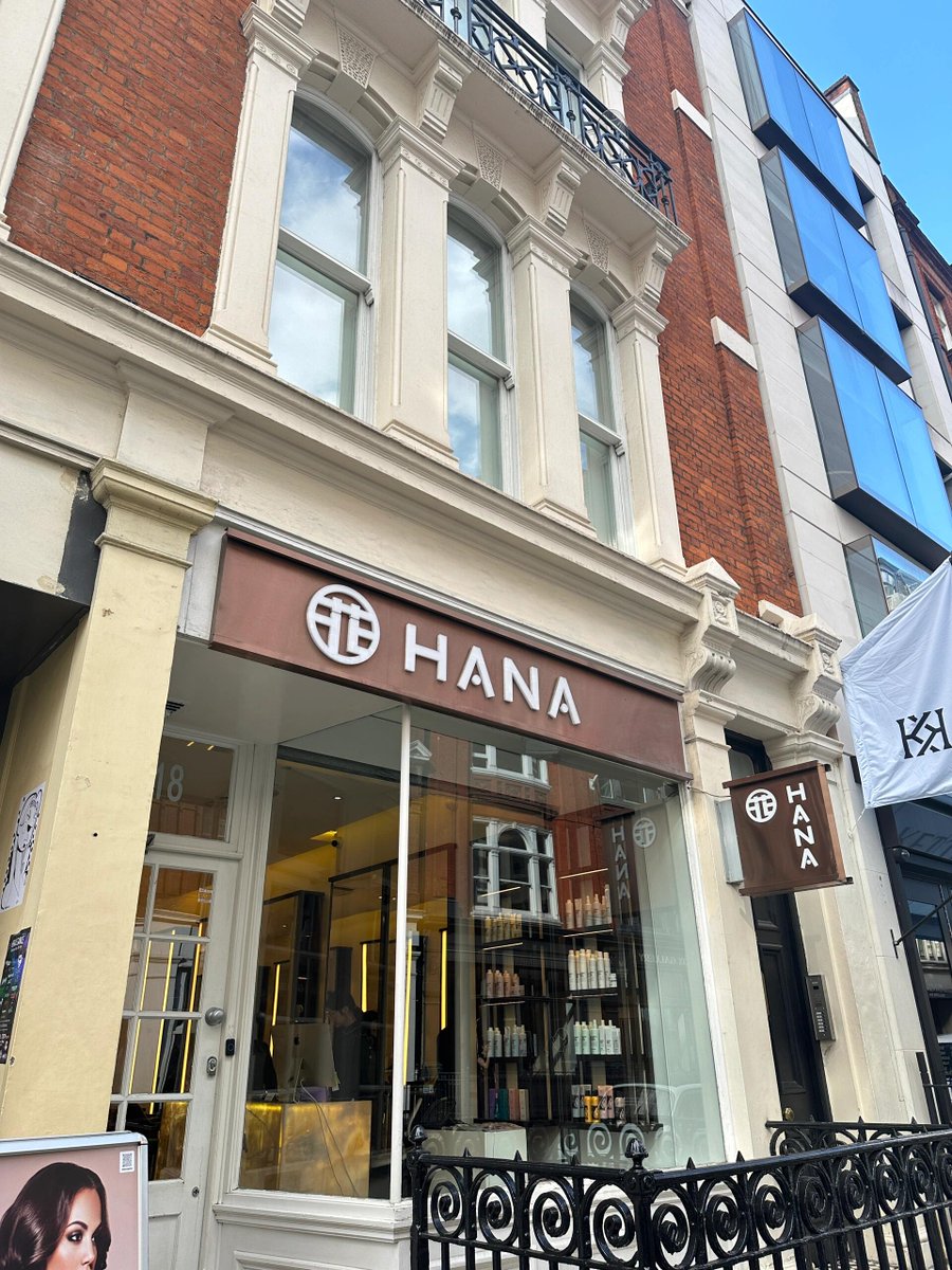 rezzaaditya076's tweet image. Start the days of bright hair, bright life, and happiness🤫