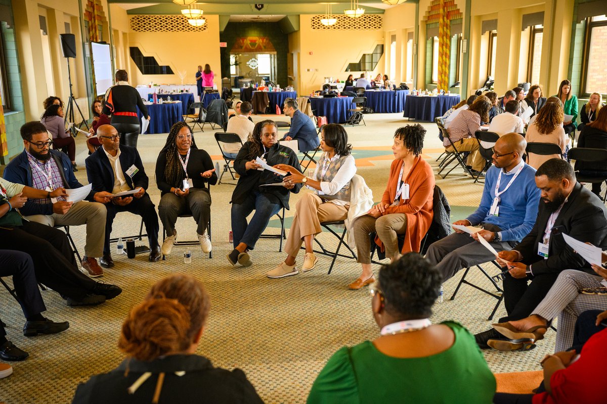 Applications for @LeadershipDET Class 45 are open. This immersive program is designed to give diverse leaders an in-depth look into the city’s core issues, cultures, and social dynamics while cultivating their leadership skills. Learn more and apply: detroitchamber.com/leadership-det…