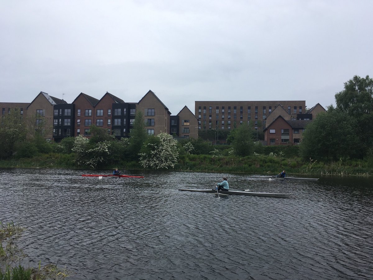 Week 2 for @BarmullochP pupils on the water at Firhill basin. Great effort by each and everyone of them. @springburnacad @SpringburnAPC @TheFirhillYP @ScottishRowing @PEPASSGlasgow @SpringburnPE @activeschoolsgb