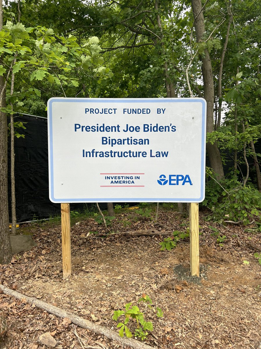 Rep. Jennifer Wexton tweet media