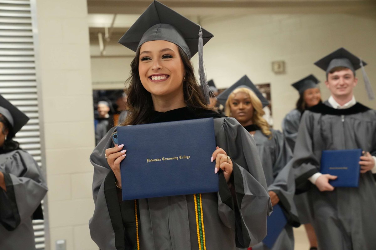 🌟 Did you miss ICC’s commencement? Relive the accomplishments of the three ceremonies by watching the recorded livestream. 🎓🎥 Click the link to catch the keynote speech by Rep. Jason White, proud moments and joyful celebrations ➡️ ow.ly/btQf50RG7x8
