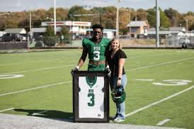 After a great conversation with <a href="/CoachChev6/">Darrin Chiaverini</a> I am blessed  to receive my first  Offer from Northeastern State University !#Datwork 

<a href="/coaCHhutch92/">Marcus Hutchins</a> <a href="/TheCoachNWard/">Nick Ward</a> <a href="/RecruitTheHill1/">Recruit The Hill</a>