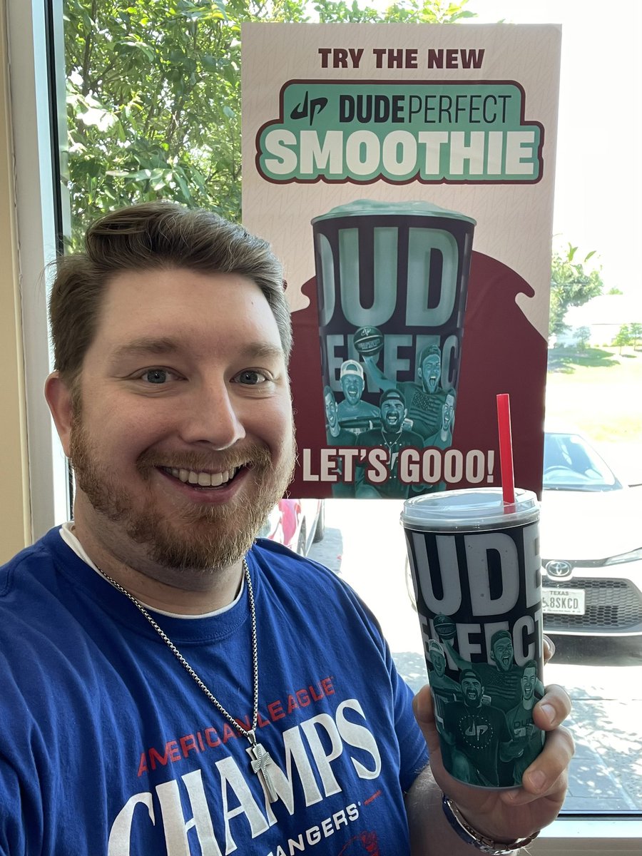 After going to the dentist no other way to kill my hunger with a @DudePerfect smoothie from @SmoothieKing & Rangers fans on my way to the Ballpark for Seager Ring! #StraightUpTX