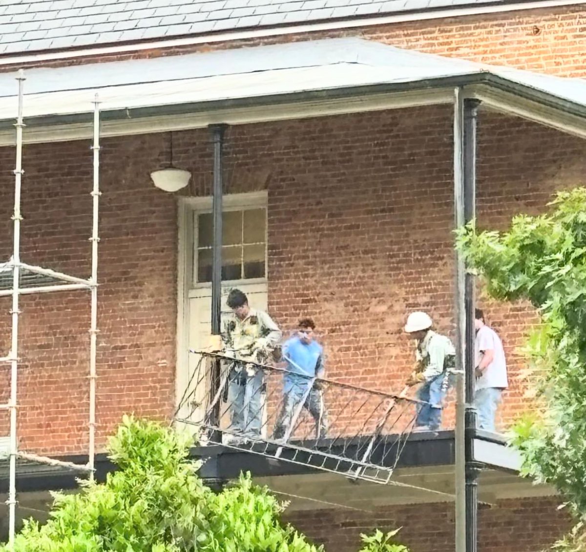 Third floor railings are now all off and taken off-site for sandblasting & refinishing.