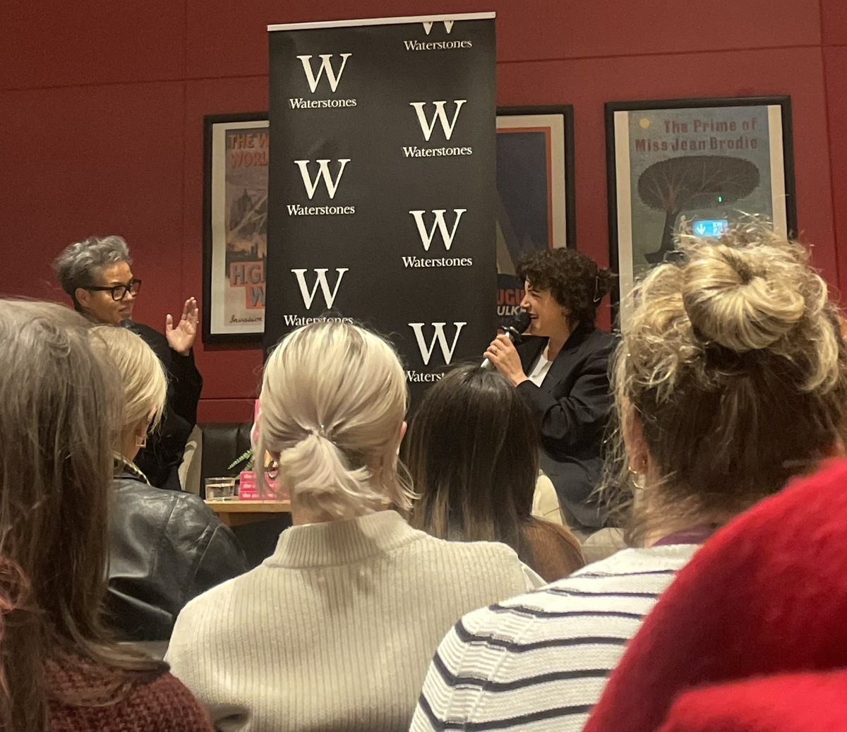 Miss Tiddy 📖 tweet media