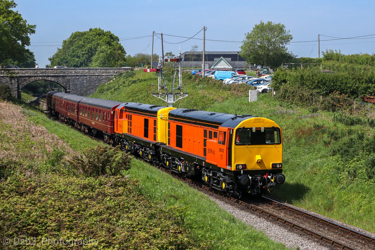 HNRC 20302 and 311 storm out of Harmans Cross working 2C05 Corfe castle - Swanage