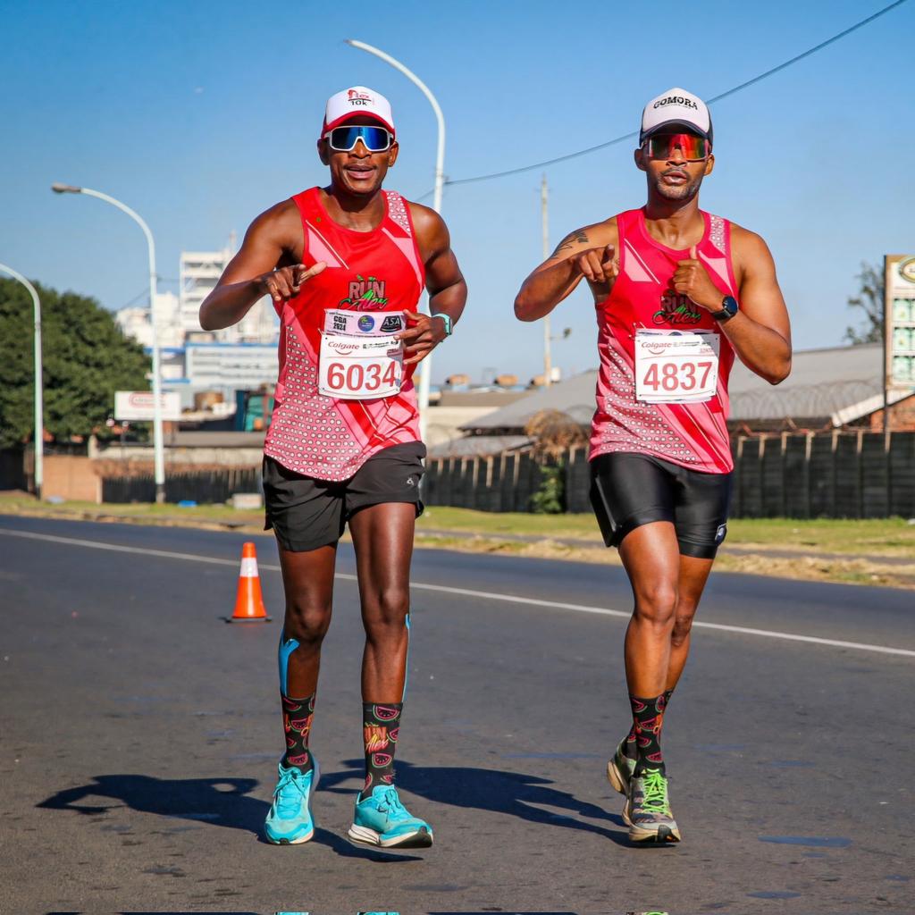 Ricardo__Africa's tweet photo. Finishing touches underway.
#runalex
#watermelongang 
#stylishrunner
#crusingnicely
#kasiruns
#tuckoutgang
#running
#TrapnLos 
#KissMadoloGang 
#Alex10k https://t.co/KOb5Q75yOm