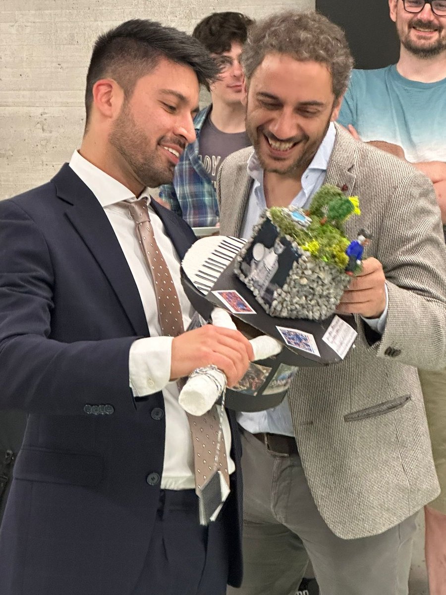 One more PhD in the family! Mentoring someone of such great scientific and human quality was a great pleasure. Congratulations @VelPAndres! <a href="/EawagResearch/">Eawag</a> <a href="/ETH_en/">ETH Zurich</a>