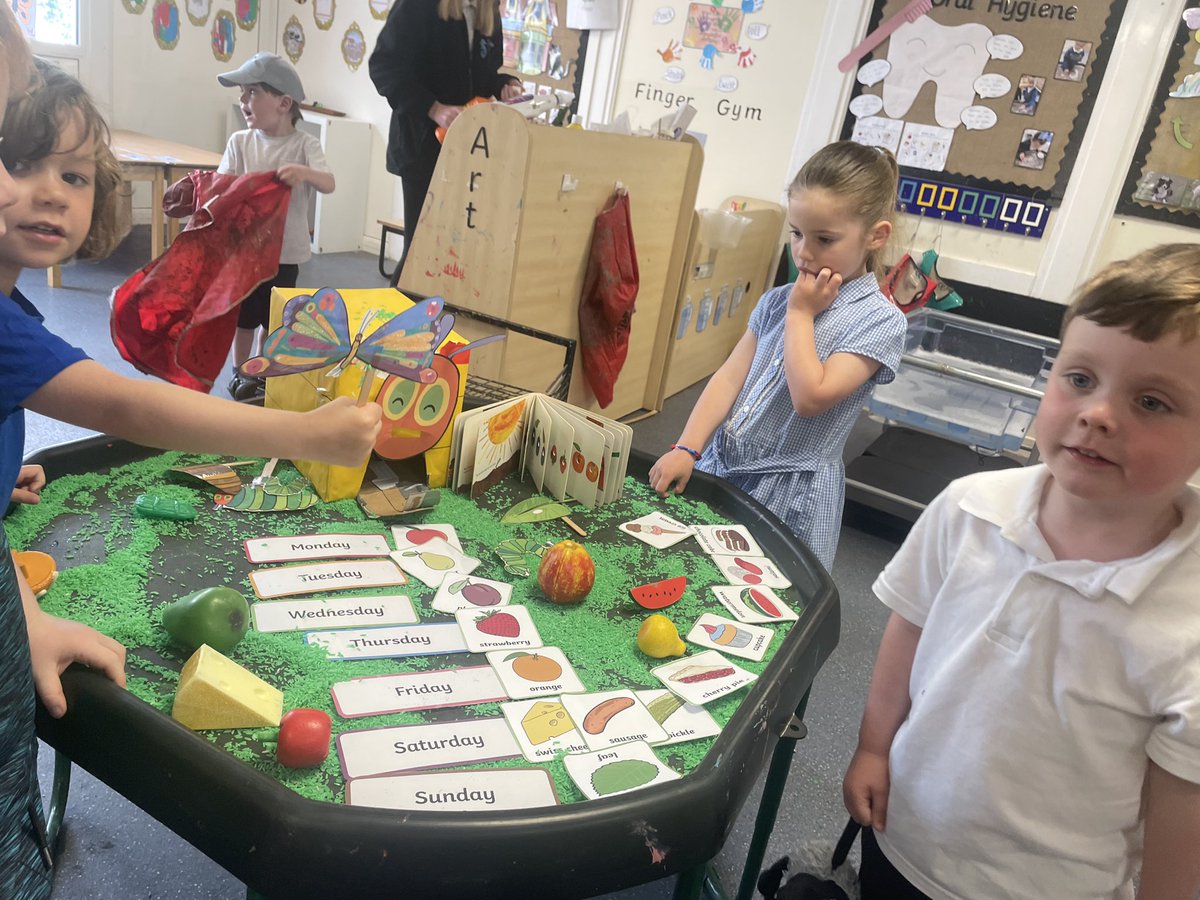 I am SO proud of these children for retelling the story The Hungry Caterpillar around this tuff tray today. What superstars! “He ate so much food on Saturday, he didn’t have any room left on Sunday!” 🐛 🍎 🧀 🍰 🍓 🍉 @Shoreside1234 @MrPowerREMAT @MissKnipeREMAT