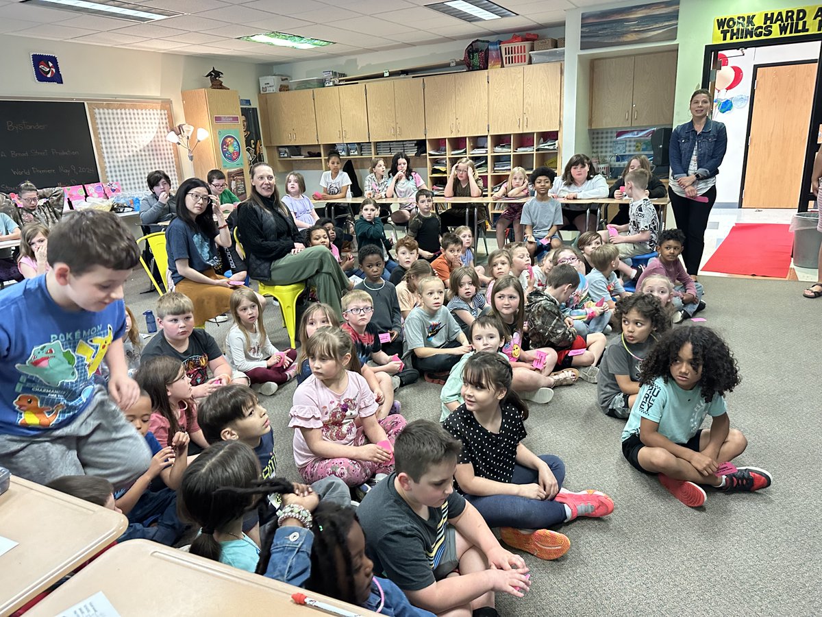 Broad Street Elementary School partnered with the WQED Film Academy to create a Film Academy for BSES scholars during #RemakeLearningDays. basdk12.org/quick-links/di… @remakelearning #RemakeDaysNWPA