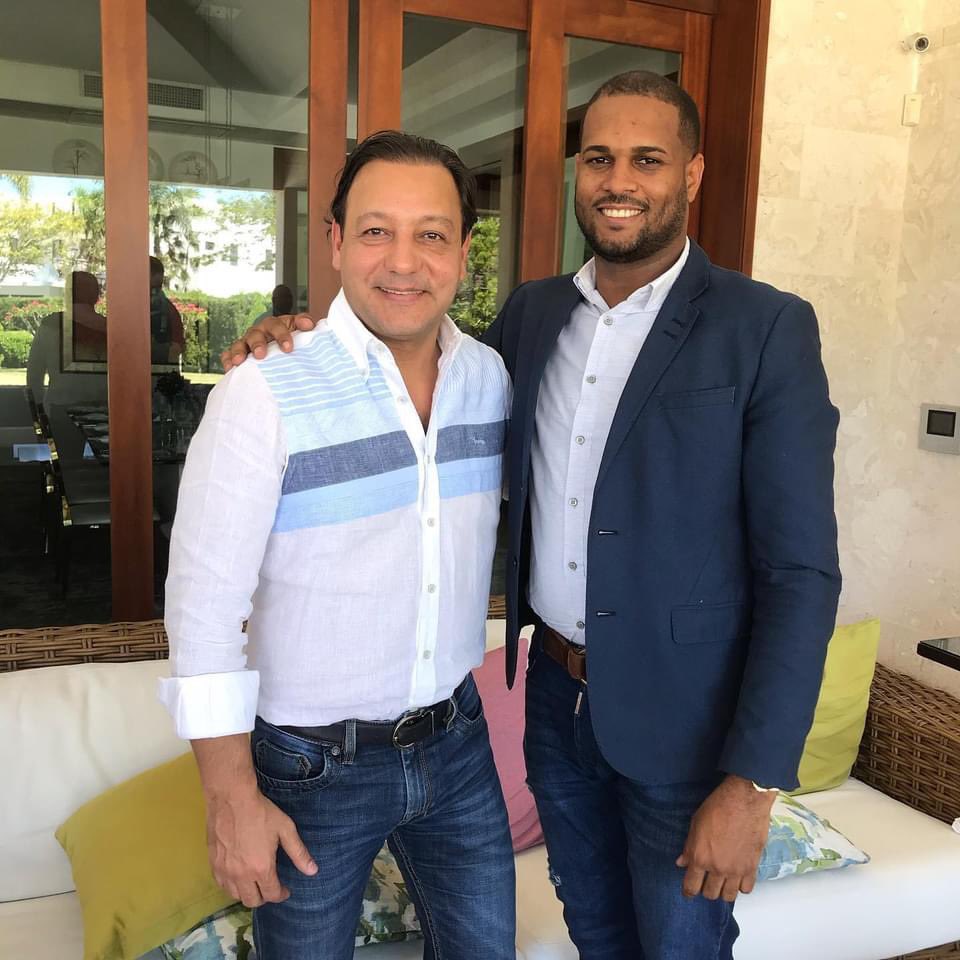 manuelpaula02's tweet photo. Confié en este proyecto @abelmartinezd presidente desde que inició, así como confío que en agosto se pondrá la banda presidencial y que el @pldenlinea volverá a dirigir los destinos de esta nación. 
#abelpresidente⭐️ 
#futuroseguro⚡️ 
#vota🗳️pld https://t.co/9HahhO1rBx