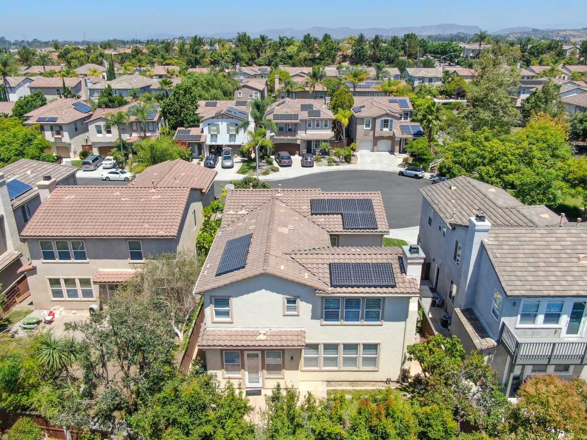 La planta de energía virtual más grande de EE. UU. respalda la red de California con más de 16.000 sistemas domésticos solares y almacenamiento. ecoinventos.com/planta-de-ener…