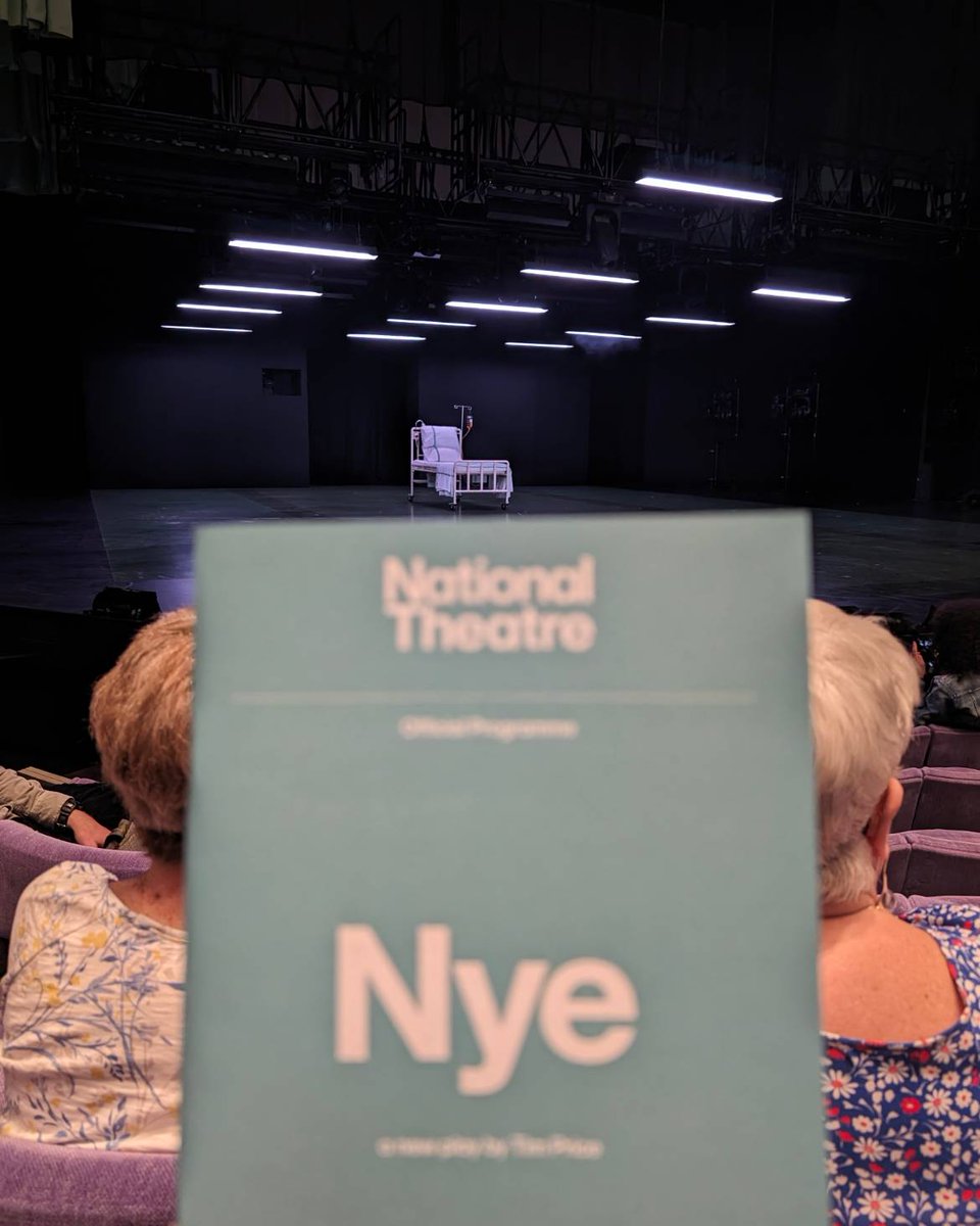 Special shout out to the cast and crew of Nye at the @NationalTheatre for an incredible performance. I laughed, I cried, I wanted to yell F*!K the Tories... 

The London run may be over but I would absolutely recommend trying to catch it on its run in Cardiff. Bravo indeed!