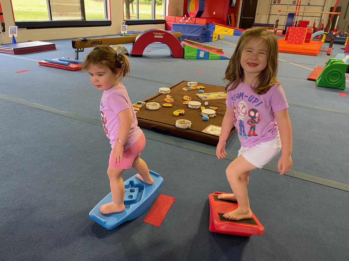 Let’s team-up and work on balance in MINI GYM 💪

fitwize4kids.com/ashburn/mini/m…
#MiniGymStrong #minigym #tumbling #gymnastics #fitwize4kidsashburn