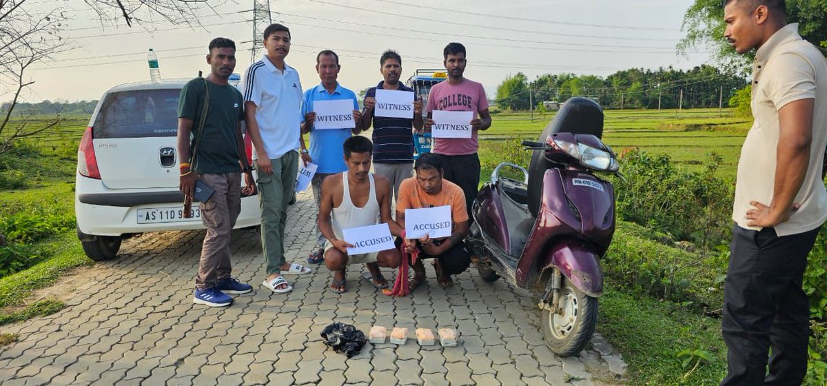 #WarOnDrugs
Acting on a tip-off, Cachar Police apprehended two persons at Rubberpur Grant, seized 45.16 grams of suspected heroin in four soap cases, alongwith a scooty Regd. No. MN-01D-5027. Investigation is on.
@CMOfficeAssam 
@gpsinghips 
@KangkanJSaikia 
@assampolice
