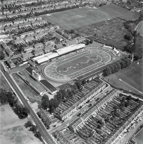 Anyone go to the greyhound racing here ? Walthamstow Stadium .... 1972