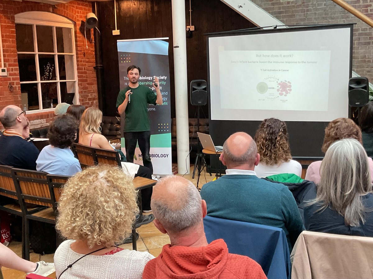 @JCIHorton @pintofscience Dr. Chris Price from @RobinsonLab_QIB @TheQuadram talks about why he studies gut bacteria & how bacteria from infants could generate the next wave of cancer drugs. @pintofscience #pint24 #pint24Norwich