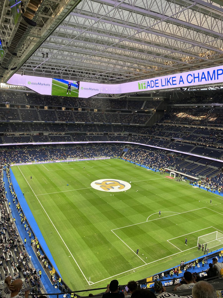 king emyu tweet media