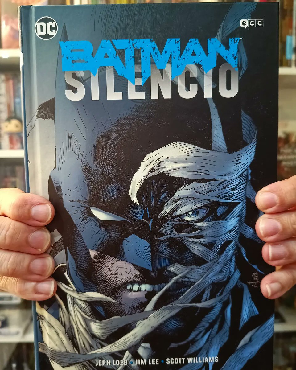 ¬Batman
SILENCIO
Quien tiene un amigo tiene un tesoro.
Imprescindible para todo fan del Murciélago!!!
#jephloeb
@JimLee
#jimlee
#scottwilliams