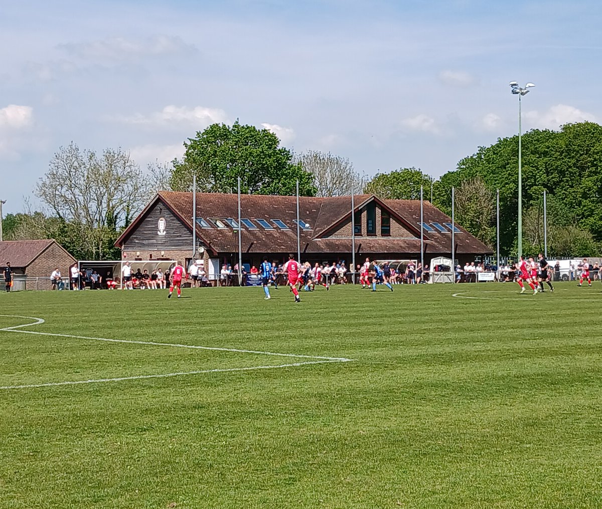 The season finale blog is online now at footballwriting.co.uk, glorious weather for it on Saturday afternoon, read on at the link below: open.substack.com/pub/footballwr…