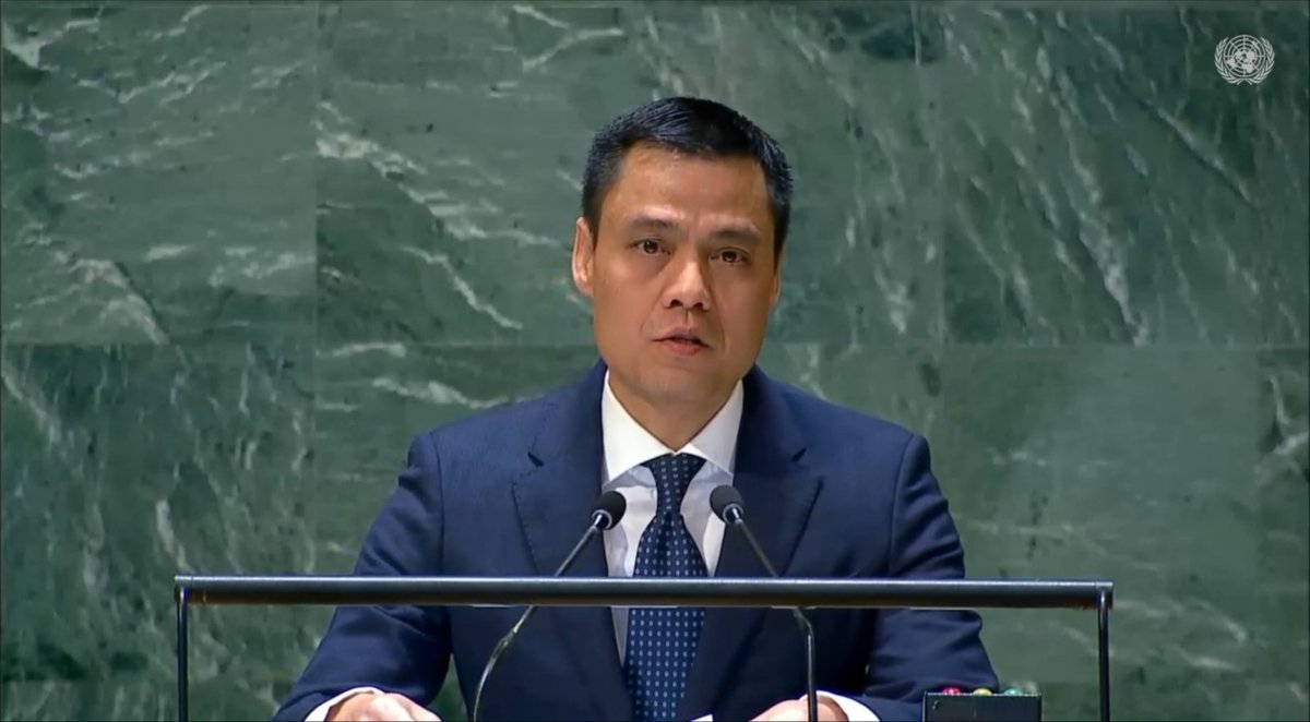 At #UNGA78 10th ESS, 🇻🇳reaffirm steadfast support for Palestine's journey toward UN membership by co-sponsored a Res enhancing rights of the State of Palestine as an observer state &amp; support for the two-state solution aimed at fostering peace btw Palestine-Israel &amp; in the region