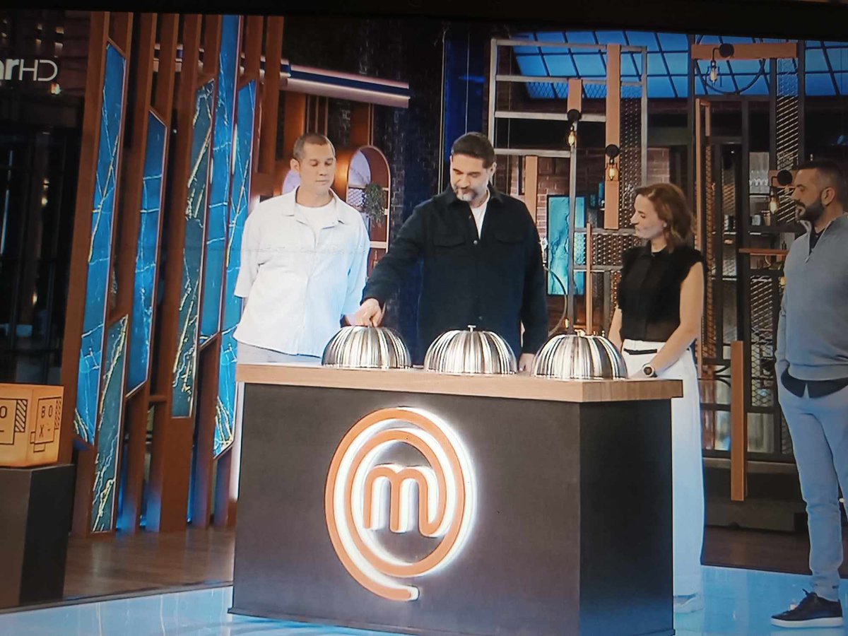 #PickTheAlien #EarResponsibly Aliens are on the menu of @masterchefgr today!!!