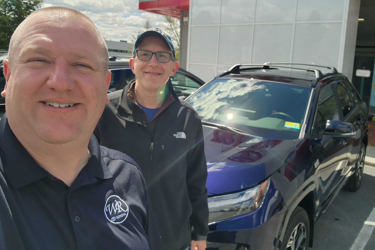 Happy #NewCarDay to William! He brought home this beautiful blue @Toyota Prius Prime, thanks to some help from Justin Smith - Congrats!

Learn more about Justin & check out his reviews on @DealerRater: bit.ly/3O9Zor2

#Toyota #LetsGoPlaces #Prius