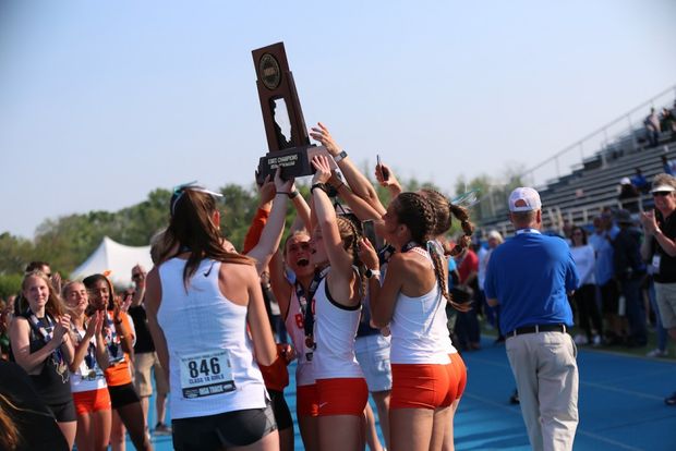 It is time, the Girls State Meet Prediction Series Is Here! Take your best shot, just don't foul: forms.gle/yAu3G7SoUtxbz2… #GTFState24 #ILForever