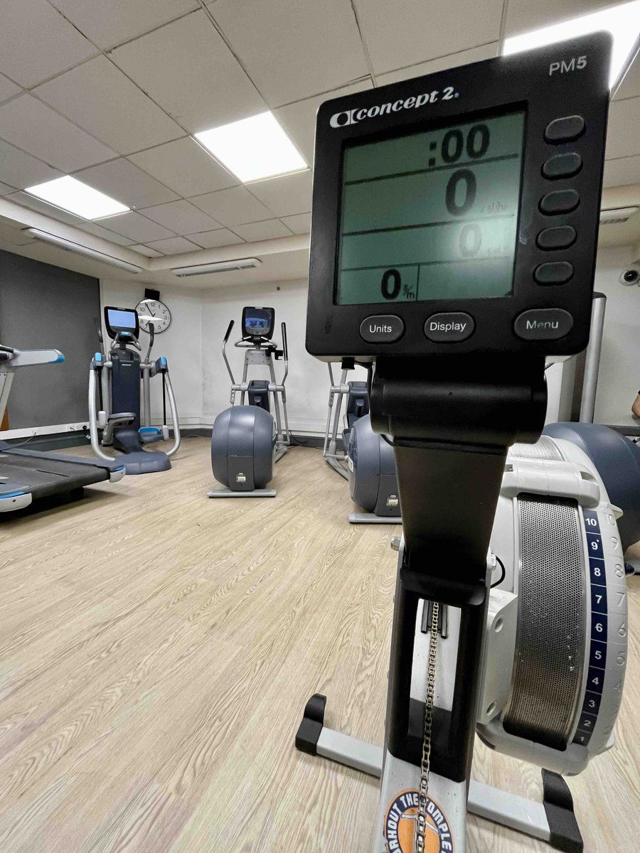 It’s #gym night in the city again and you may be #workingfromhome but who works harder for you? With your privacy secured, a #coworking option too, it’s a #virtualoffice with PLUS options, find out how: ow.ly/gT5z30mE2Ql #eastmidsheadsup