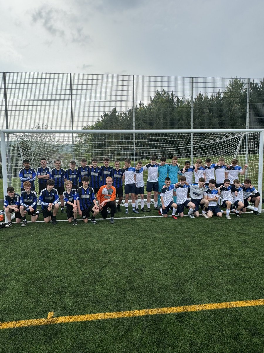 Alness Academy PE @AlnessAcad...•44s A really competitive and entertaining game versus <a href="/DingwallAcademy/">Dingwall Academy</a> yesterday.
Unfortunately they went down with a 2-1 defeat. Thank you and looking forward to a return fixture  very soon. Some great football played by both sides.