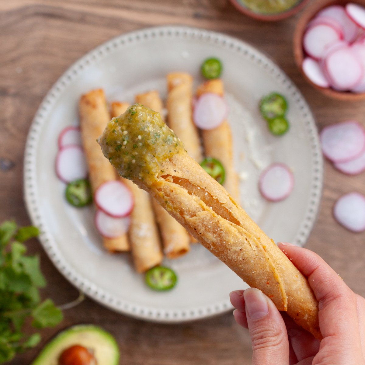 Embrace Spring with a decadently gorgeous plate of taquitos! Order now through Thrive Market or Instacart to fulfill your Starlite cravings. 😋💚 

#platedperfection #plantbased #veganfoodie #veganrecipes #taquitos #vegancommunity