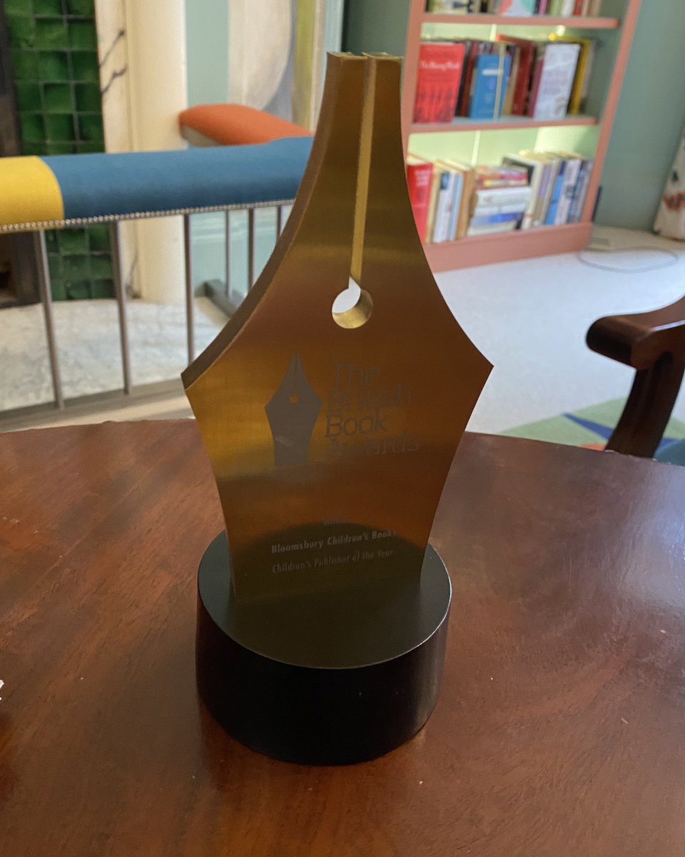 A super lovely, BUSY day… with the added bonus of admiring this fine looking shiny thing… 🤩 Congratulations @KidsBloomsbury @PariThomson #Nibbies