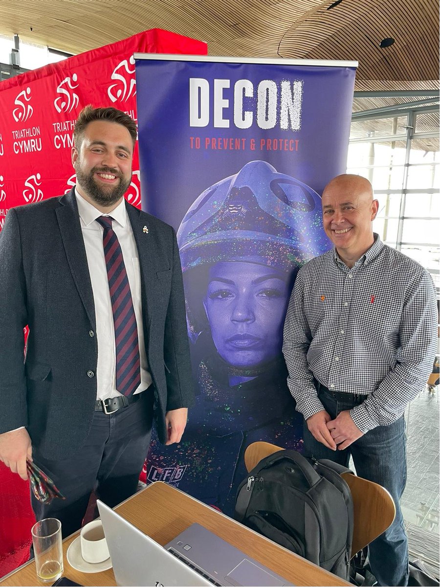 A pleasure to welcome @fbunational @SouthWalesFBU to the Senedd once again today to discuss their groundbreaking #DECON campaign with Senedd Members and staff. I'll be backing the calls of the campaign at every opportunity.