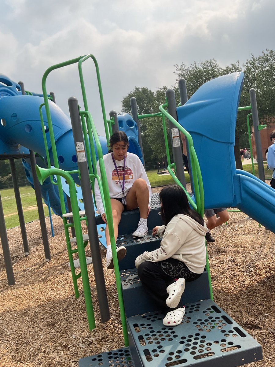 FalconPalsJVHS's tweet photo. REED TO ACHIEVE
FalconPALS would like to say thank you to @ReedElementary for the ‘Wednesday Special’ you provided each week. You helped us grow and achieve in ways you can’t imagine. Much ❤️ and appreciation to the Roadrunner PALS!
#PurplePeopleLeaders #TeamPALS https://t.co/CFvRmC4p7K