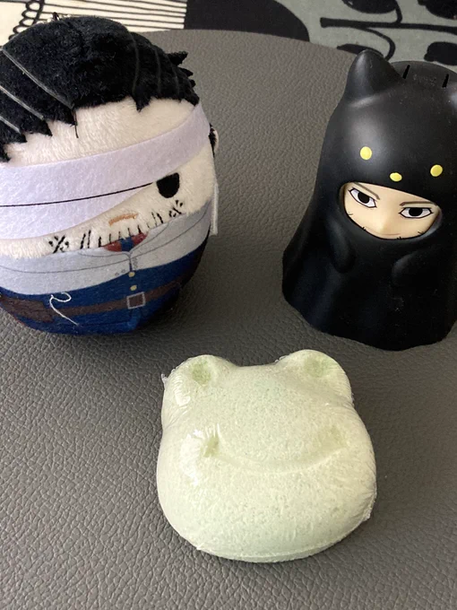 先日お会いした時にいただいた囈さんとつつさんのお土産囈さんのゼリーはどれもとっても美味しかったし、つつさんのバスボムもキュートです 