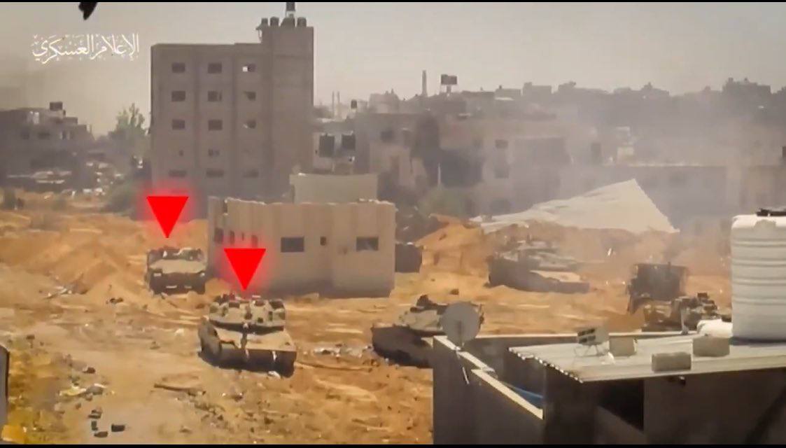 " أنت ع الدبابة ألي ورا 
وأنا ألي في النص
يلا بسرعة دارت علينا
الله أكبر "

هنا يتجلى قول الله تعالى: " وفي ذلك فليتنافس المتنافسون "