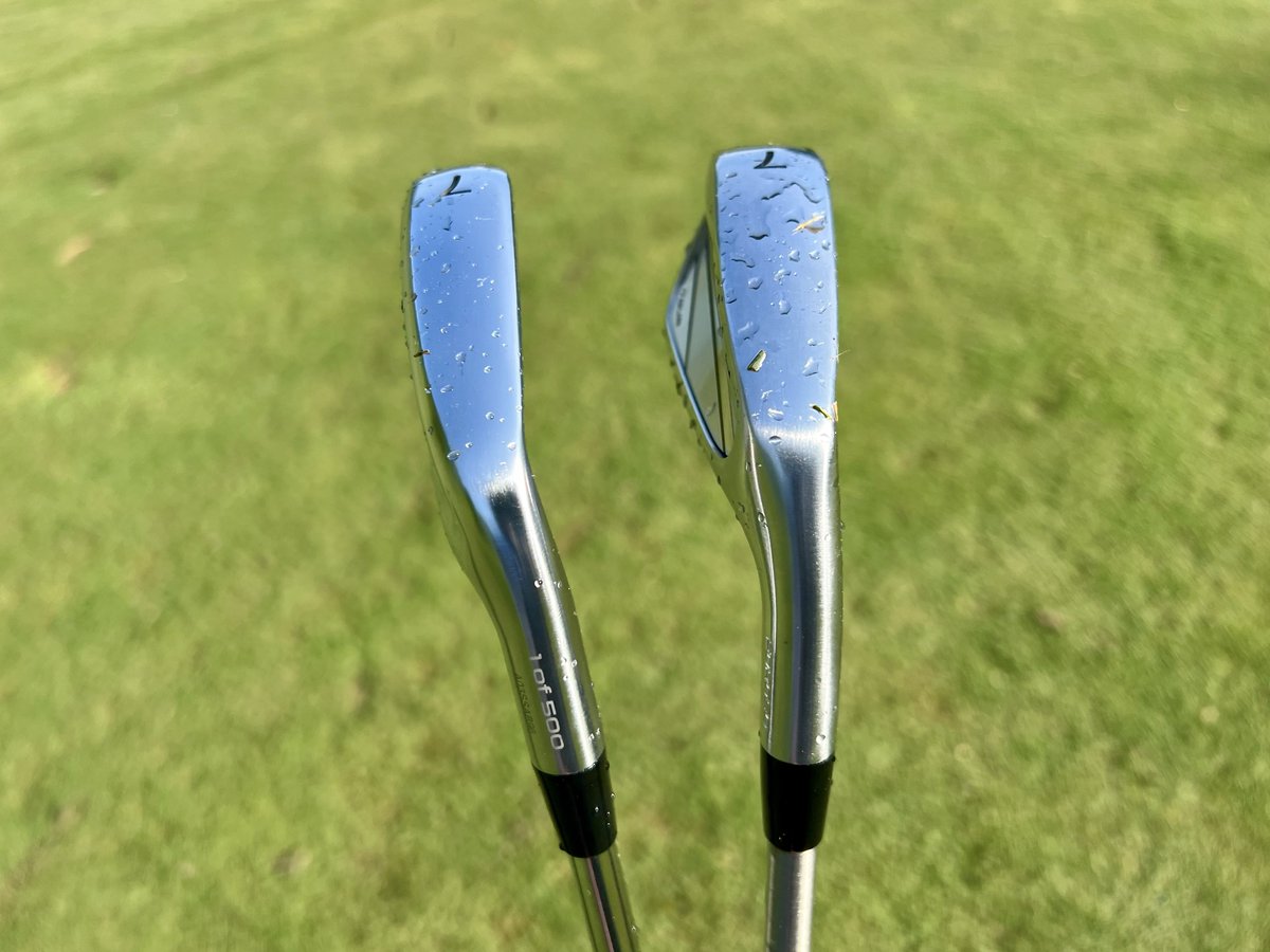 In Hand FIRST LOOK Review The new Cobra Golf LIMIT3D irons are completely 3D designed and potentially create an entirely new category of irons. 👀 I took LIMIT3D for a test run and would legitimately call these Players Game Improvement irons: pgapappas.blogspot.com/2024/05/cobra-… 💯👍