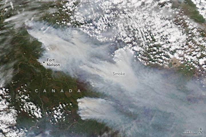 Fort Nelson is under siege by the #ParkerLake wildfire. It’s one of a cluster of unusually early and intense fires—some “holdovers” from last year—currently tearing through forests in northeastern #BritishColumbia. earthobservatory.nasa.gov/images/152806/… #ClimateCrisis