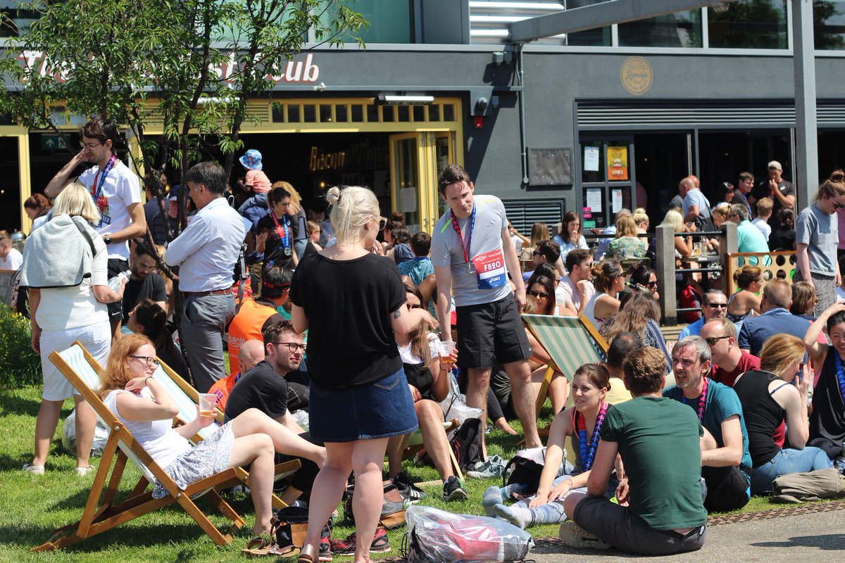 Calling all Hackney Half Runners & Spectators 📣 This Sunday 19 May, @hackneymoves Half Marathon returns to Here East 🏃‍♀ Visit the Here East Canalside for a delicious meal or cold drink with plenty of outside seating 🍻 hereeast.com/eat-drink-do 📲