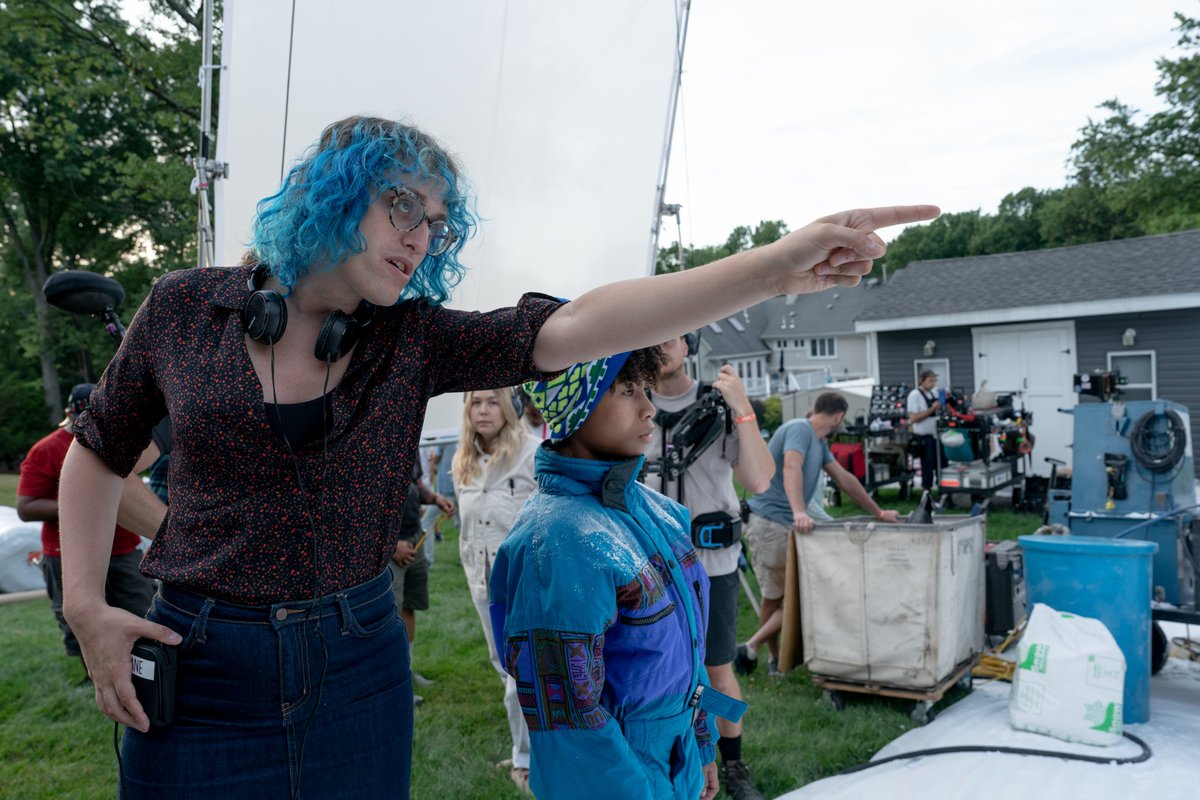 isaacfeldberg's tweet photo. I SAW THE TV GLOW is incandescent, exhilarating, major—a defining film of the year, the decade.

A privilege to ask Jane Schoenbrun about dysphoria, suburbia, and closing the “gap between a reality that feels fictional, and a fiction that feels real.” https://t.co/OtIduSJAuO https://t.co/2F4q3ii5Yl