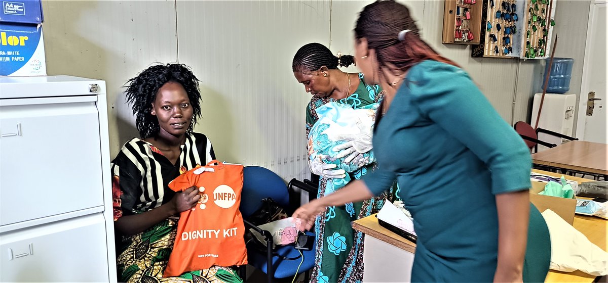 GOOD NEWS! 🗣🤱 Joyce Paul, a cleaner at @unmissmedia suddenly delivered her baby @UN compound while on duty. @UNFPA's dignity kit urgently needed was very handy to cover the mother & her newborn baby. Joyce & medical team appreciate the quick response and supplies by UNFPA🇸🇸.