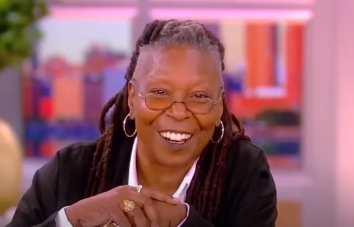 Whoopi Goldberg Hits Back at Trump: 'I'm Not Going Anywhere' daytimeconfidential.com/2024/05/14/who…