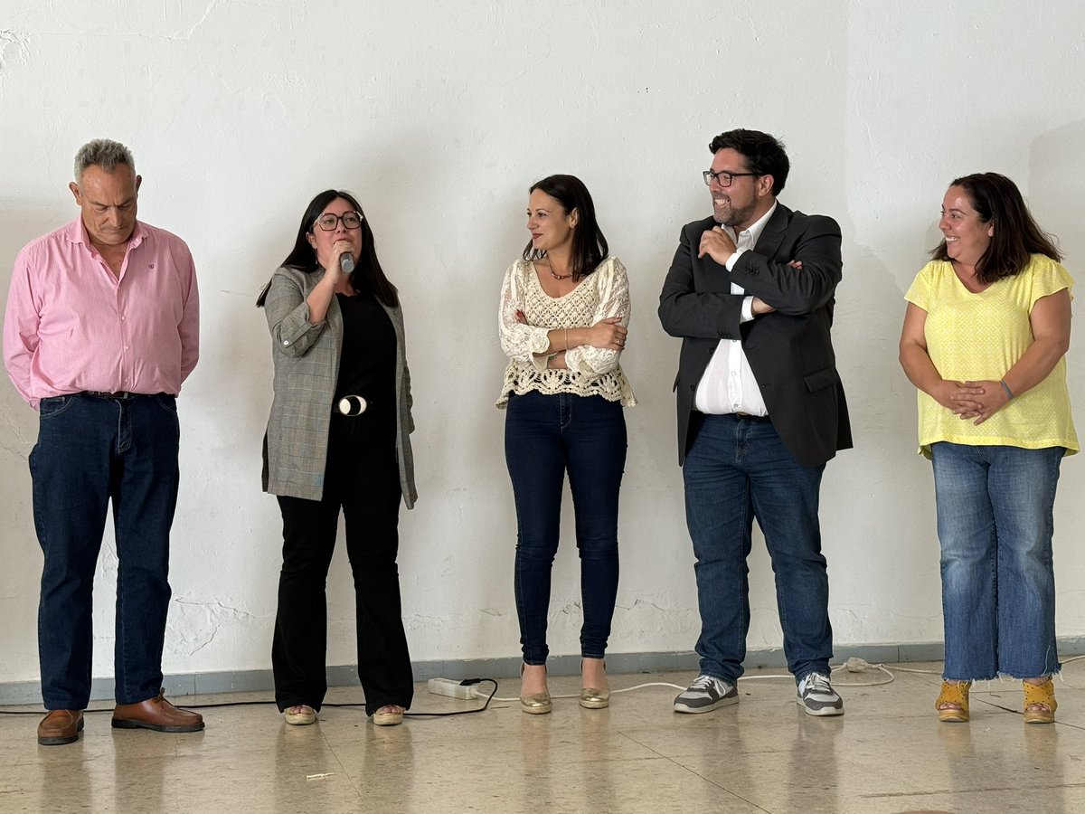 ℹ️ Imágenes del tradicional almuerzo de mayores de El Priorato en la tarde de hoy martes, con motivo de la festividad de San Isidro <a href="/antonioenamorao/">Antonio Enamorado</a> <a href="/Luisa_Cava/">María Luisa Cava</a> <a href="/MarisolDiazfun3/">Marisol Diaz funes</a> <a href="/vanesilla28/">Vanessa Serrano</a>