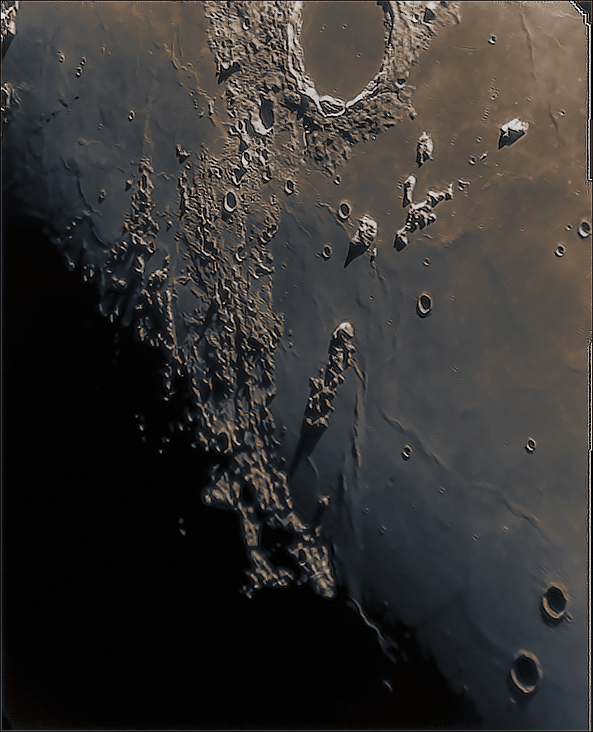 Hoy en #cielosESA...

@sen_meneses nos envía esta bonita y detallada imagen de Mares Frigoris e Imbrium, montes Jura, Recti y Tenerife, cráter Plato de la Luna

¡Muchas gracias @sen_meneses por tu foto!

Etiqueta tus 📸📸 con #cielosESA