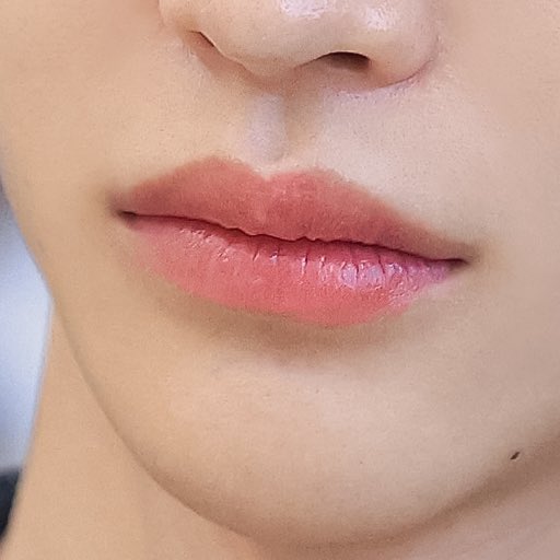 bbinalips tweet picture